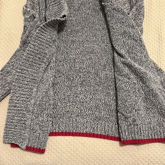 New - Picture 2 of 3